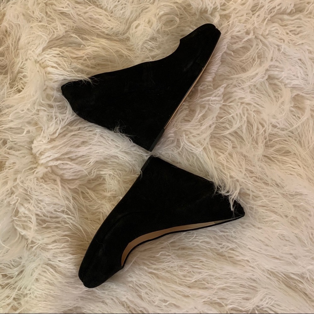 Nine West black suede wedge pumps